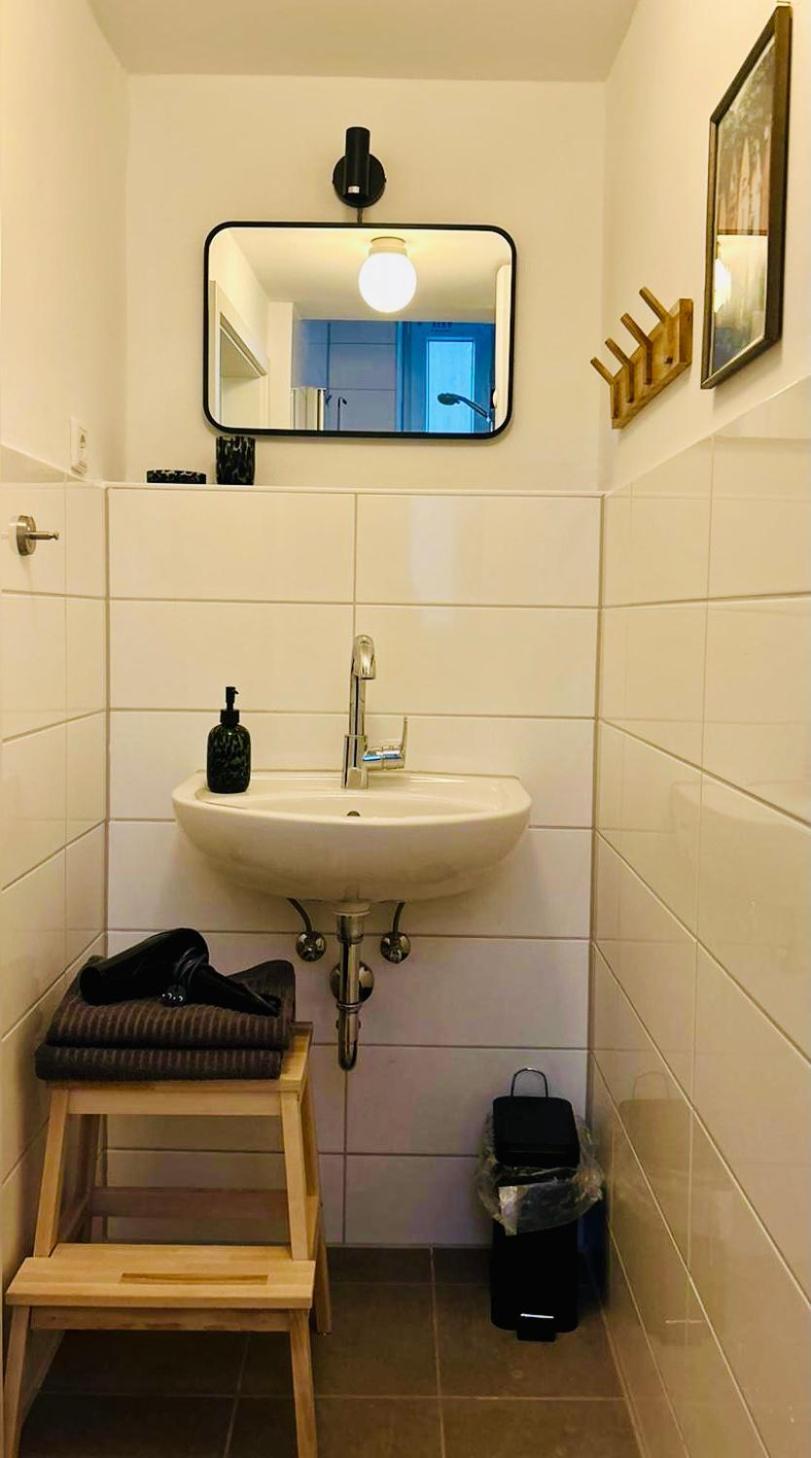 Feelslikehome - Stylische Und Zentrale Altbauwohnung Mit Terrasse&Garten Bochum Extérieur photo