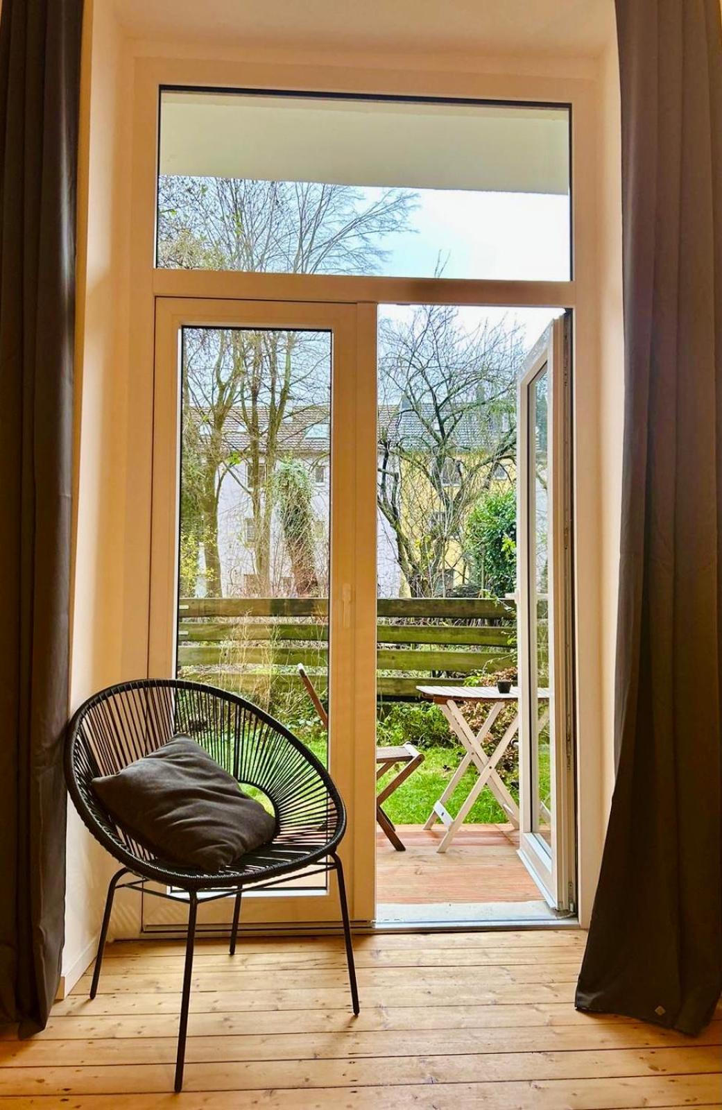 Feelslikehome - Stylische Und Zentrale Altbauwohnung Mit Terrasse&Garten Bochum Extérieur photo